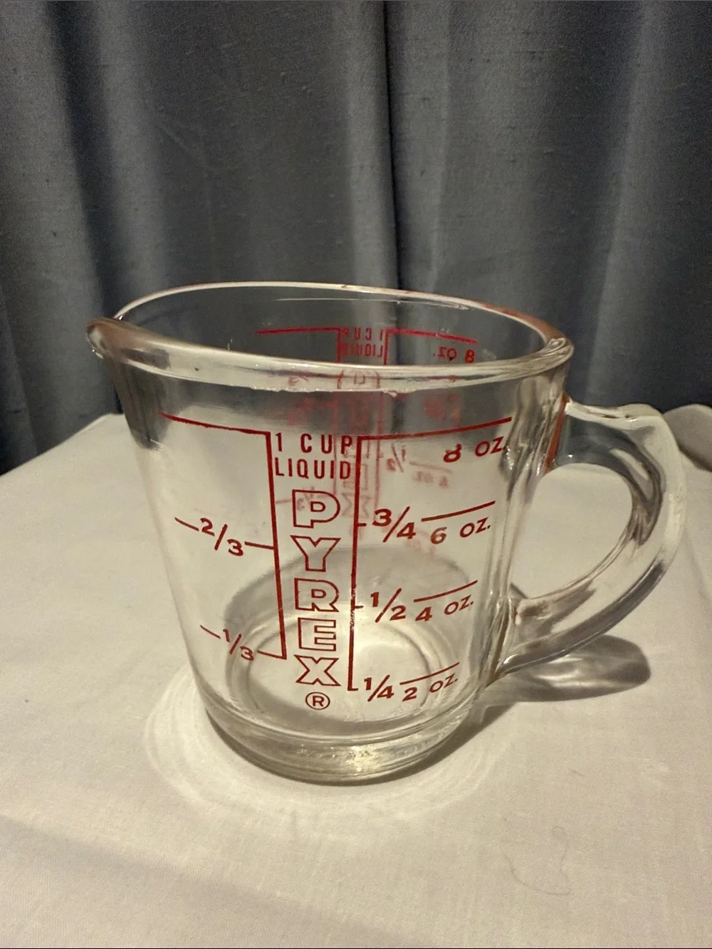 Vintage 1950s-60s Pyrex 1 Cup Measuring Cup 508 Closed D Handle Made in USA!